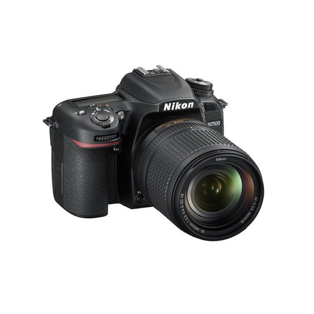 Nikon D7500 Kit with 18-140mm